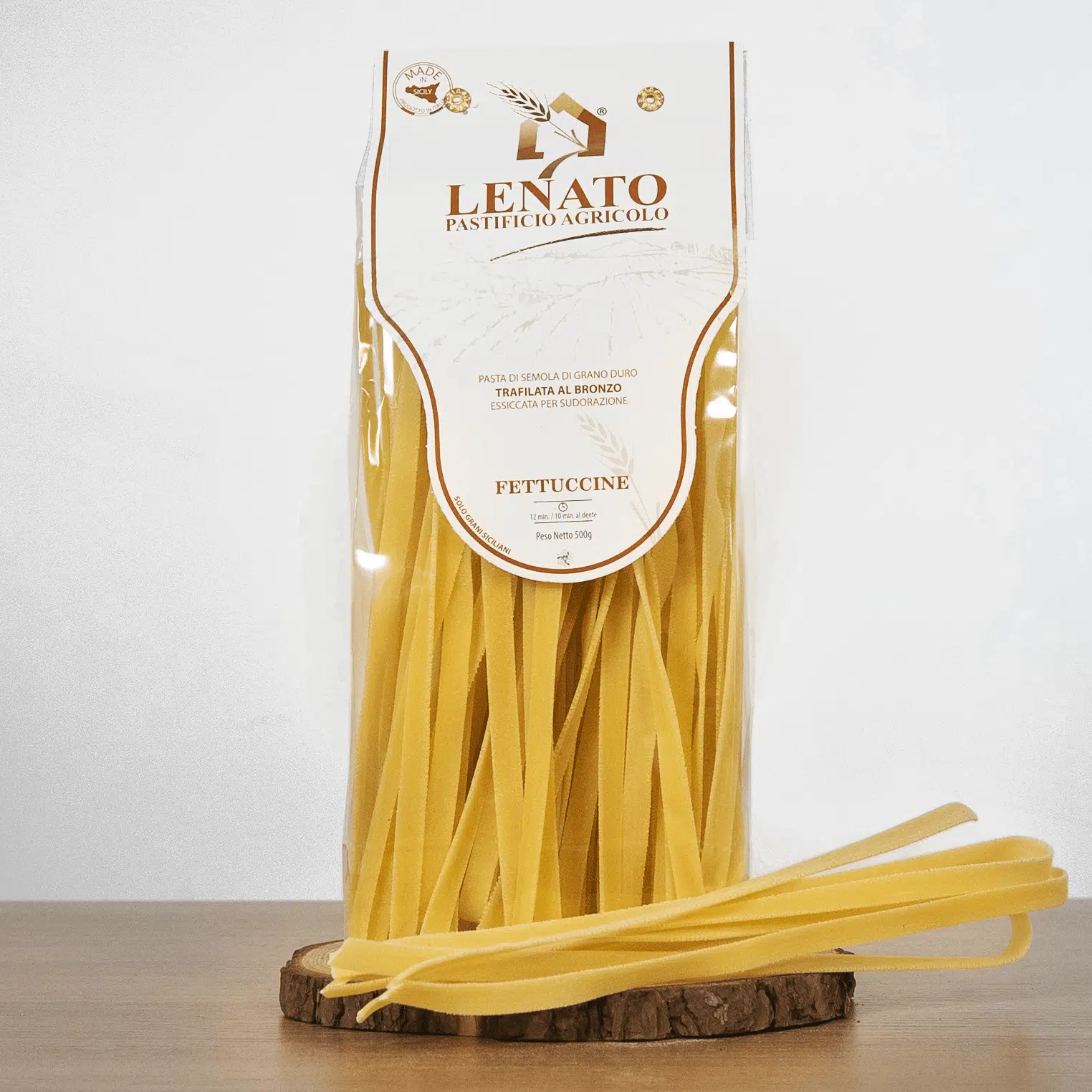 Pacchetto di fettuccine Lenato, pasta trafilata al bronzo.